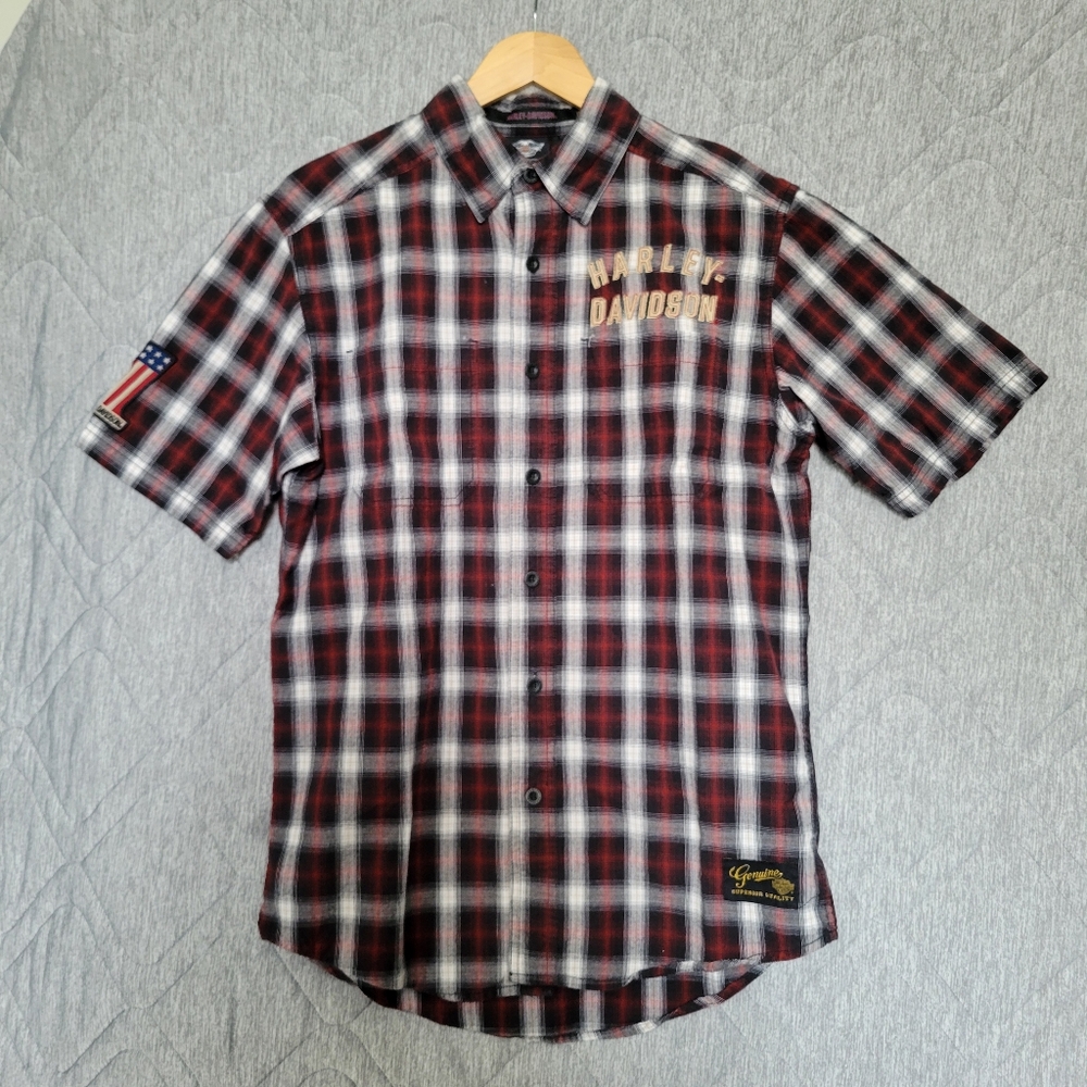 Harley-Davidson Men's Red and Black Plaid Men's Shirt Size US S